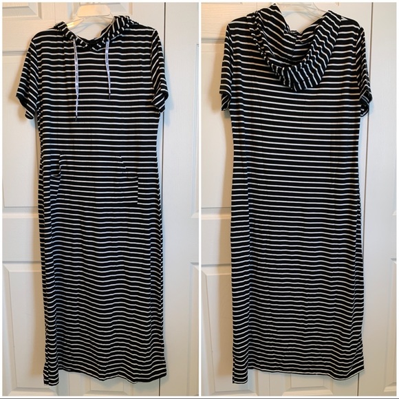 NWT Striped Hooded Maxi Dress - Picture 2 of 5